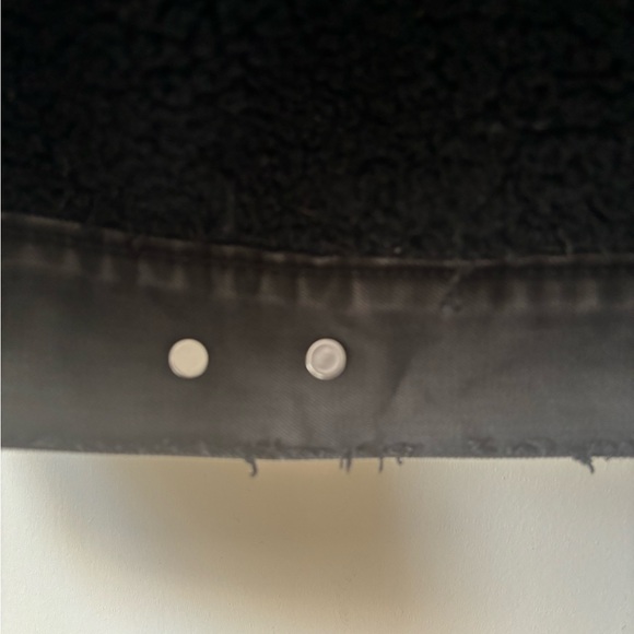 Men’s Levi’s classic trucker jacket in dark grey. Used - Picture 5 of 5